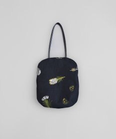 AND WOOL 鳥の羽刺繍のバッグ