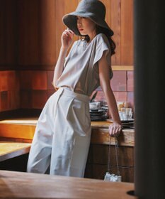 UNFILO フレアスリーブ Tシャツ