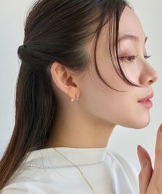 Phoebe 【痛くないシリーズ】ラインストーンパールフロートライトフィットイヤリング　ゴールド