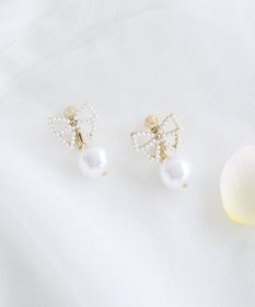 Maison de FLEUR パールリボンイヤリング