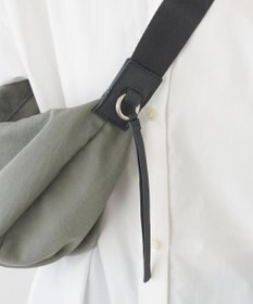 russet ナイロンバナナボディバッグ(CE-1710)