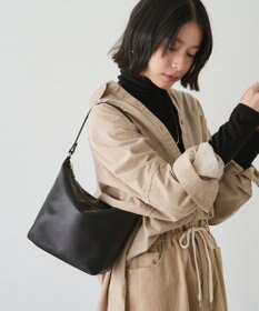 russet 《3/4～価格改定》ソフトレザーシンプルショルダーバッグ(CE-1328-WEB)