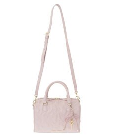 Maison de FLEUR チャーム付きリボンキルティングボストンバッグ