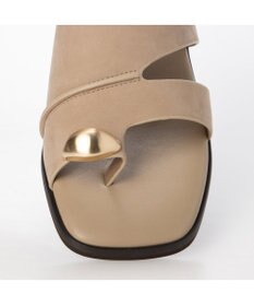 ing <ing>スクエアトングサンダル