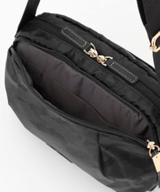 LA BAGAGERIE カモフラジャカード はっ水ショルダー