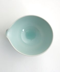 たち吉 【たち吉】青白磁片口酒器〈注器1個・ぐい呑2個〉波佐見焼