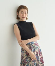 YECCA VECCA ハイネックノースリーブニット