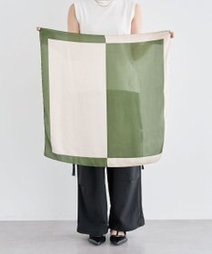 Green Parks ・スクエアパターンスカーフ　７０×７０