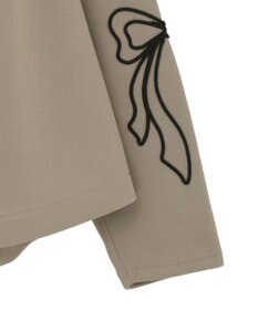 Green Parks ■ESCAR リボンコード刺繍フーディ