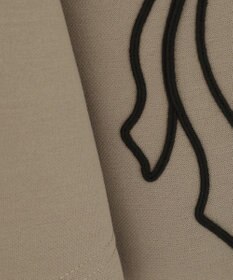 Green Parks ■ESCAR リボンコード刺繍フーディ