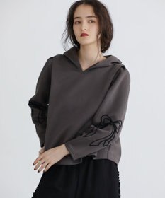 Green Parks ■ESCAR リボンコード刺繍フーディ