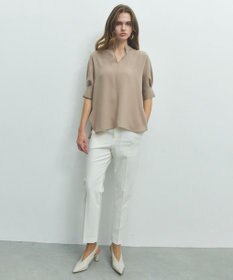 BEIGE， FLEUR / バックサテン プルオーバーブラウス