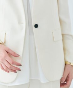 BEIGE， 【洗える】CAROLE / リネンライクノーカラーハーフ丈ジャケット