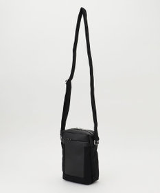 Y'SACCS ブロックモチーフポシェット