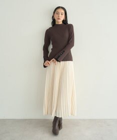 YECCA VECCA サテンプリーツスカート