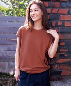 UNFILO BEAUTY FORM フレンチスリーブTシャツ