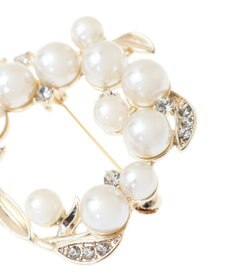 Green Parks ｅｖｅｒｙ　ｗａｌｋ．パールリーフブローチ