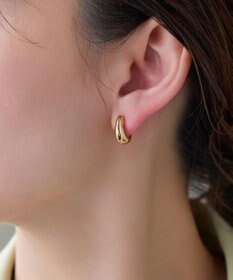 Phoebe 【金属アレルギー対応】【痛くないシリーズ】ぷっくりモードクリスタルループフィットイヤリング　ゴールド