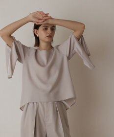 GRACE CONTINENTAL スリットスリーブトップ