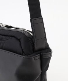 Y'SACCS シルキーリュクスショルダーバッグ