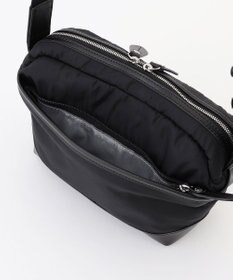 Y'SACCS シルキーリュクスショルダーバッグ