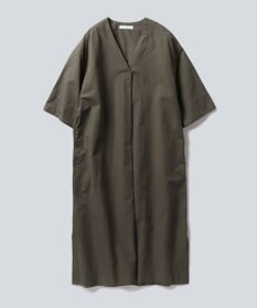 WHITE MAILS 【阿久津ゆりえコラボ】フロントタック Vネック ワンピース