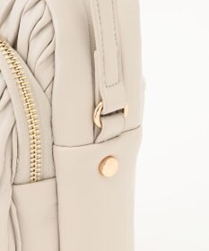 LA BAGAGERIE ランダムプリーツショルダーバッグ タテ