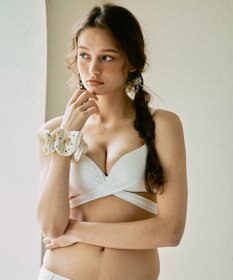 San-ai Resort（三愛水着楽園） WEB限定商品ノンワイヤーなのにぷっくり美胸を作るダブルアップクロスビキニ M1 M2 L1 San-ai Resort（サンアイリゾート）