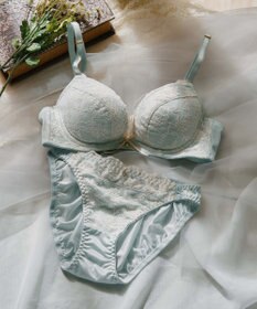 San-ai Resort（三愛水着楽園） 【northerly bra フィットシリーズ 脇胸すっきり】アミアゲレースアップ ブラジャー＆ショーツSet B～Fカップ