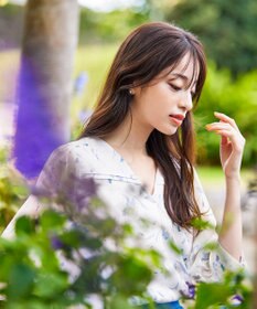 Tiaclasse L 【洗える】花柄Vネックブラウス