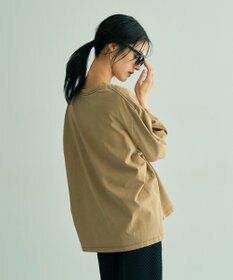 YECCA VECCA ヴィンテージ風箔プリントロゴTee