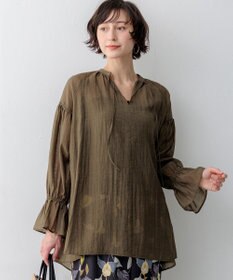 23区 【先行予約】リネンミックスシアースラブ ギャザーブラウス