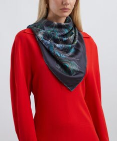 LIBERTY. ピーコック マナー プリューム シルクスカーフ 90