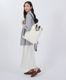 LeSportsac TH CITY KNAPSACK/アップタウンサンドバー/ブラック