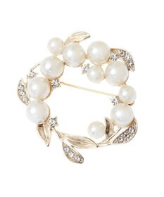 Green Parks ｅｖｅｒｙ　ｗａｌｋ．パールリーフブローチ