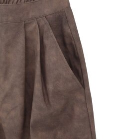 Green Parks レザーライクショートパンツ