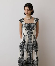GRACE CONTINENTAL フレームジャガードドレス