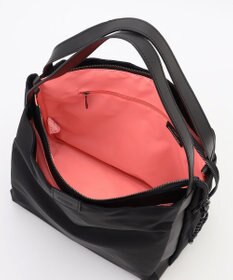 Y'SACCS 【大人のおしゃれ手帖10月号掲載】市川実和子×Y'SACCS　ナイロンすっきりトート