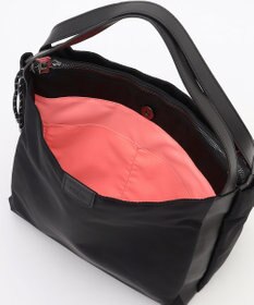 Y'SACCS 【大人のおしゃれ手帖10月号掲載】市川実和子×Y'SACCS　ナイロンすっきりトート