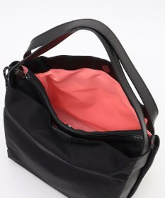 Y'SACCS 【大人のおしゃれ手帖10月号掲載】市川実和子×Y'SACCS　ナイロンすっきりトート