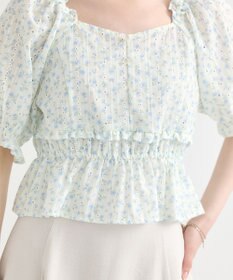 earth music&ecology フラワー刺繍フリルヘムブラウス