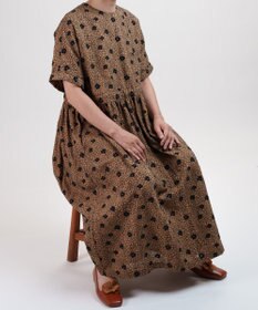 muuc 【手刺繍のような刺繍が美しい】ハイドランジア ドレス