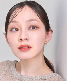 Phoebe 【痛くないシリーズ/金属アレルギー対応】マーガレットフラワーフープライトフィットイヤリング　ゴールド