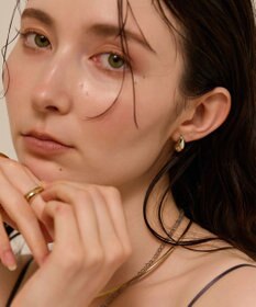 Phoebe 〈金属アレルギー対応〉パフメタルピアス　ゴールド/ニッケルフリー
