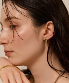 Phoebe 〈金属アレルギー対応〉パフメタルピアス　ゴールド/ニッケルフリー