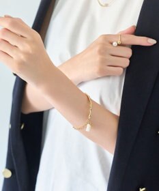 Phoebe <オンワード限定セット>スライヴパールネックレス×フロウラインメタルブレスレット