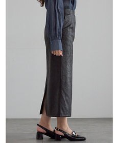 Te chichi クラックレザーライクナロースカート