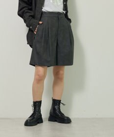 Green Parks レザーライクショートパンツ