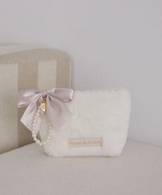 Maison de FLEUR パールリボンファーポーチ
