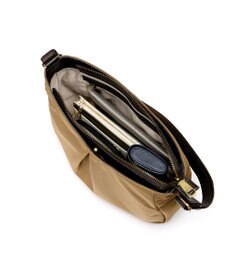 IBIZA ディアリオ　ナイロン　ショルダーバッグ